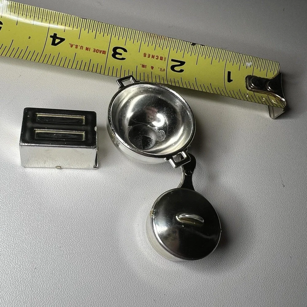 Vintage Barbie Dollhouse Kitchen Accessory Lot Miniature Toaster Pot Handle‎ Lid